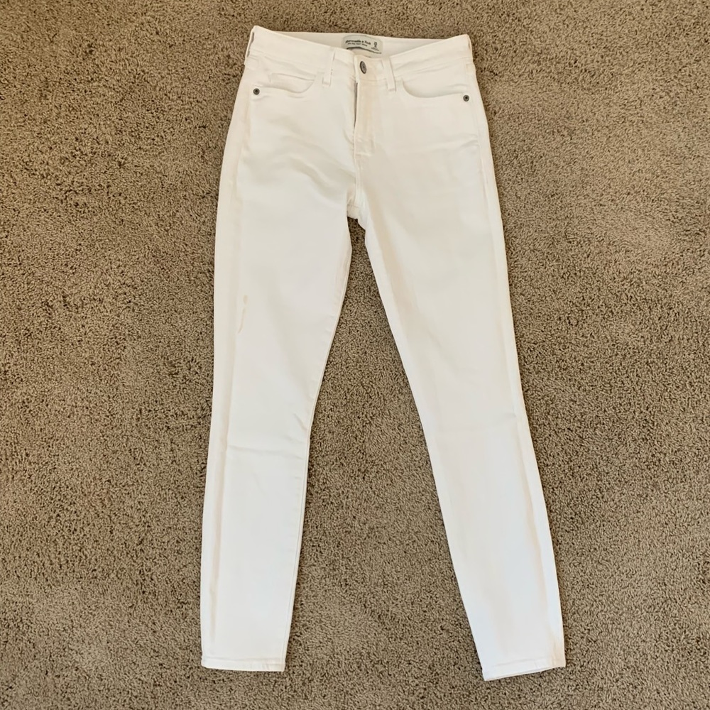 A&F Mid Rise Super Skinny Jeans